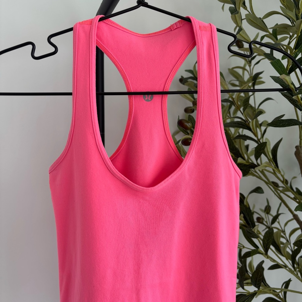 • [Lululemon] Racerback Tank • - Picture 2 of 7